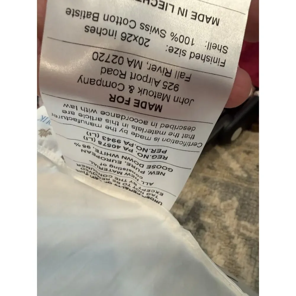 Matouk MONTREUX STANDARD Duck Down Chalet PILLOW Medium NWT $500